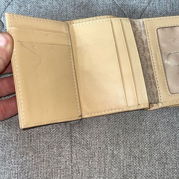 Fossil Canvas Compact Wallet - Picture 7 of 7